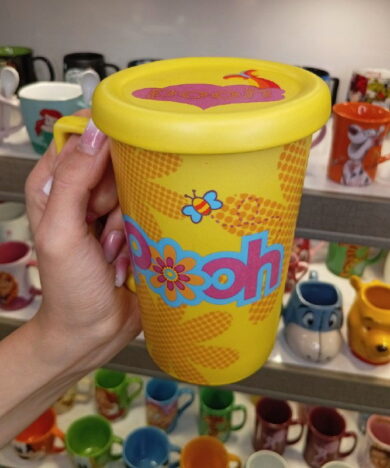 Alternative view of HAPPY POOH MUG 3D با درب-کدT196